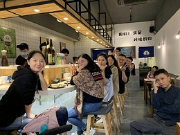 环泽中秋节组织手工做月饼和茶道体验活动